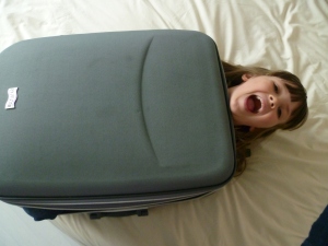 Suitcase child - pack what is important